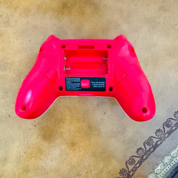 Nintendo Switch White PowerA Enhanced Wireless Controller Video Gaming - Working - Picture 8 of 11